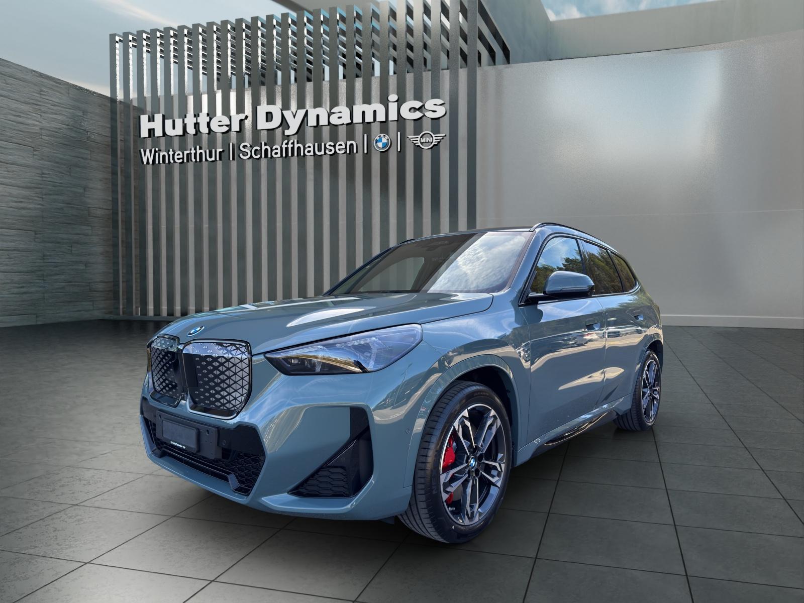 BMW iX1 30 xDrive M Sport Pro-image-0