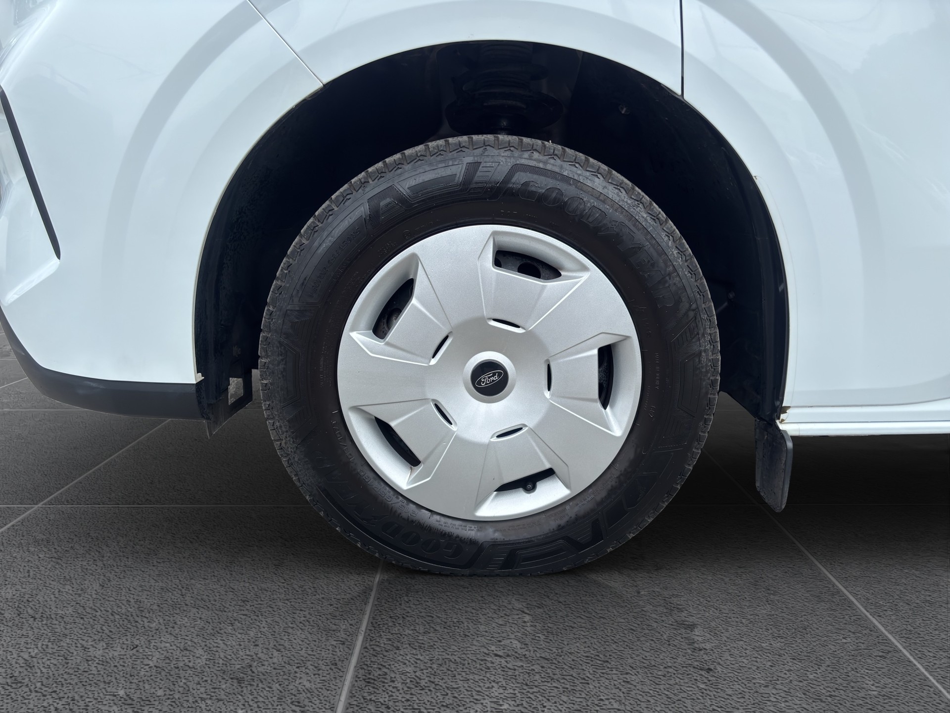 FORD Transit C Van 320 L1 2.0 EcoBlue 136 Trend-image-12