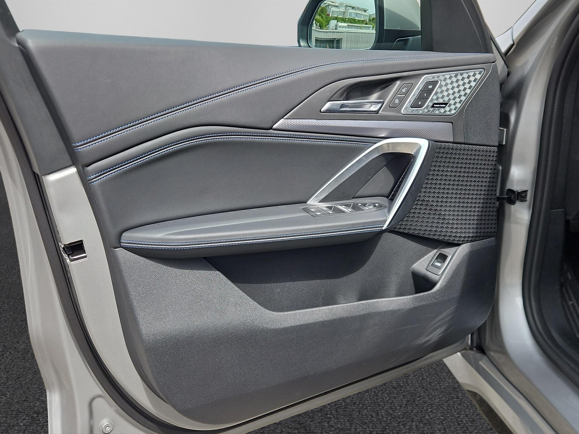BMW X1 xDrive 25e M Sport-image-9