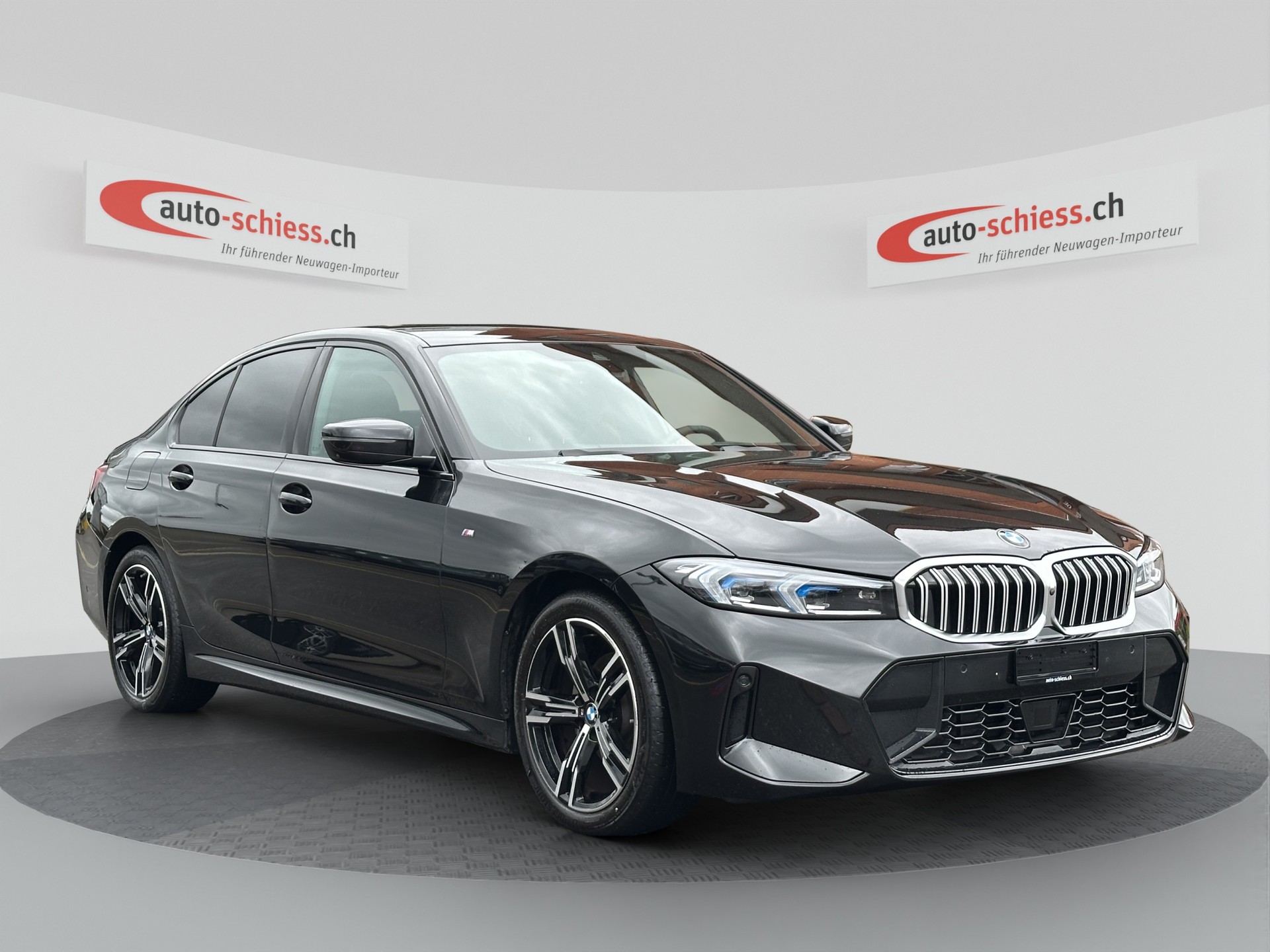 BMW 320d xDrive M Sport Steptronic-image-0