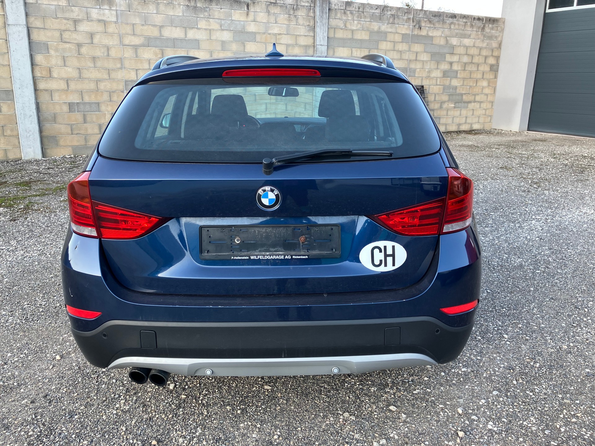 BMW X1 xDrive 20i-image-3