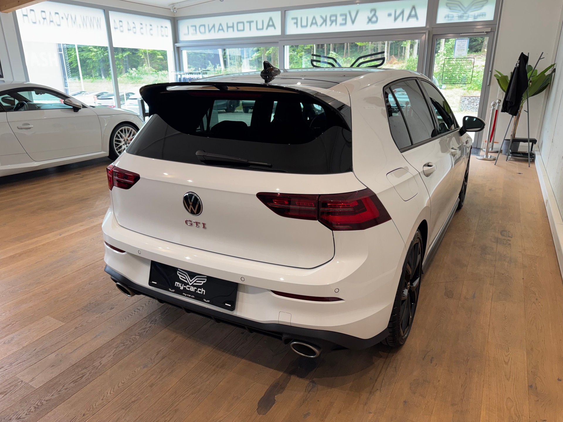 VW Golf 2.0 TSI GTI Clubsport DSG || HARMAN/KARDON || HEAD UP || LENKRADHEIZUNG-image-14