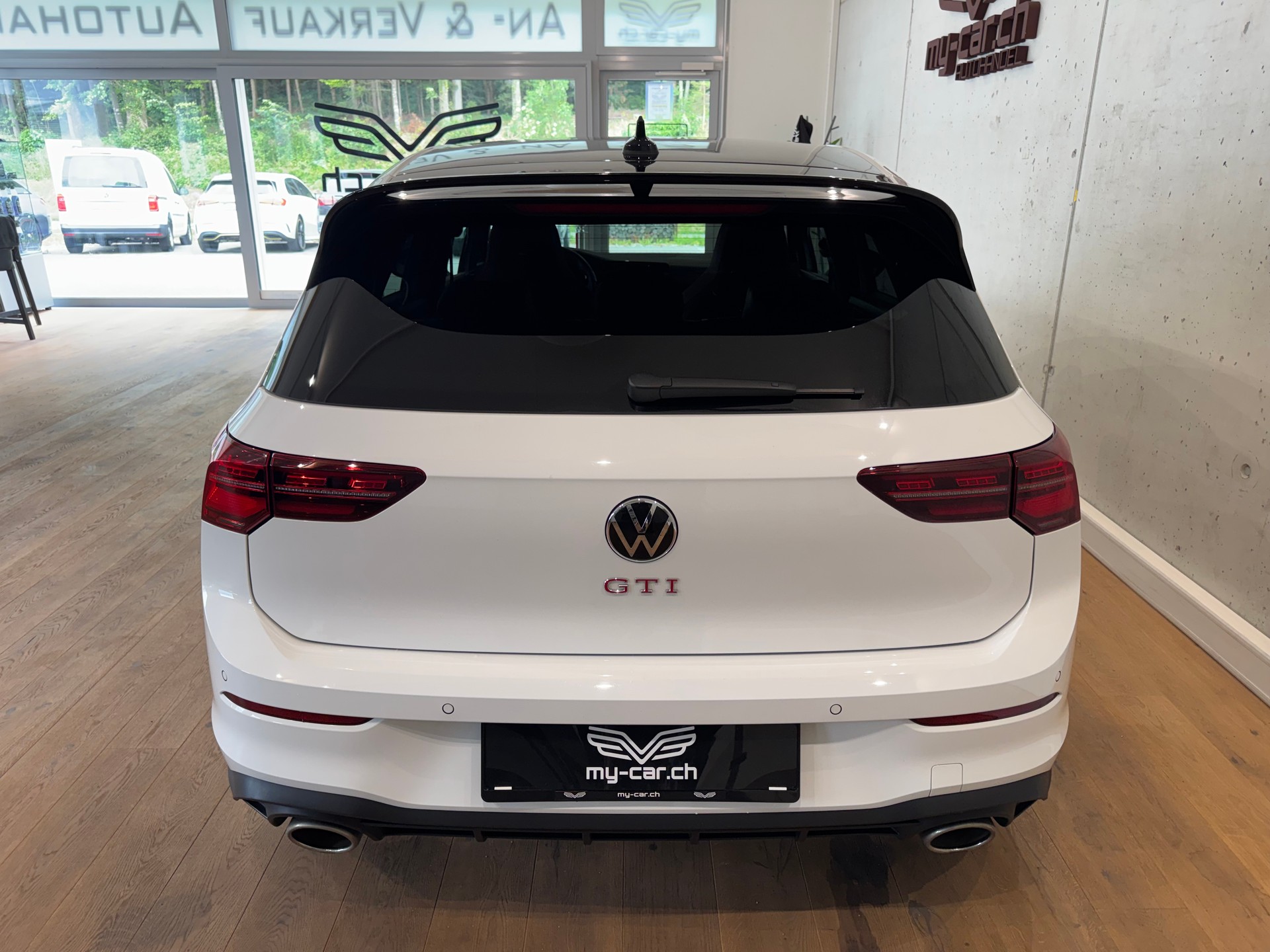 VW Golf 2.0 TSI GTI Clubsport DSG || HARMAN/KARDON || HEAD UP || LENKRADHEIZUNG-image-12