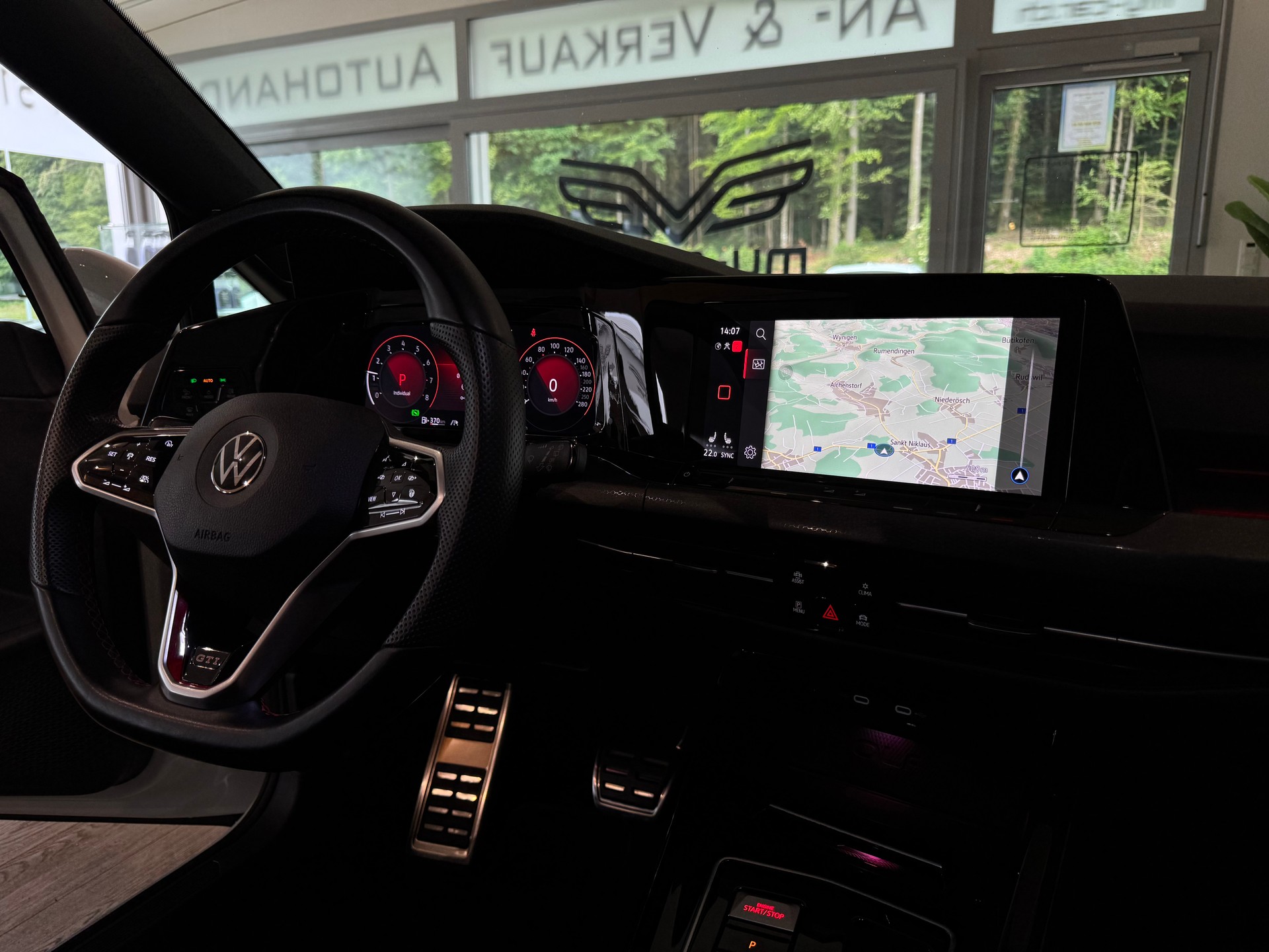 VW Golf 2.0 TSI GTI Clubsport DSG || HARMAN/KARDON || HEAD UP || LENKRADHEIZUNG-image-25