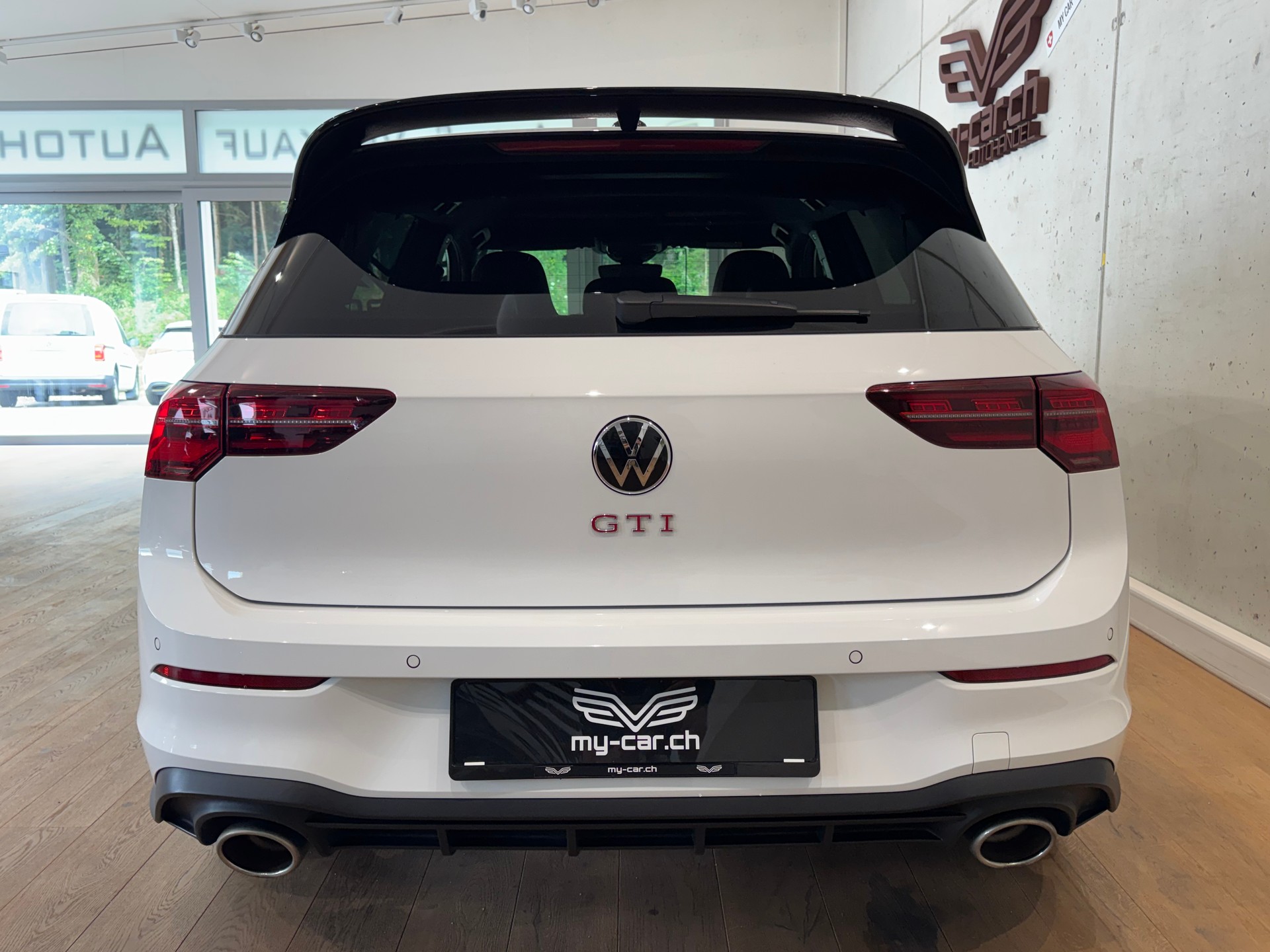 VW Golf 2.0 TSI GTI Clubsport DSG || HARMAN/KARDON || HEAD UP || LENKRADHEIZUNG-image-10
