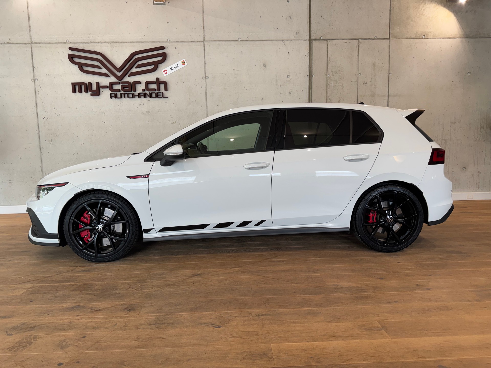 VW Golf 2.0 TSI GTI Clubsport DSG || HARMAN/KARDON || HEAD UP || LENKRADHEIZUNG-image-4