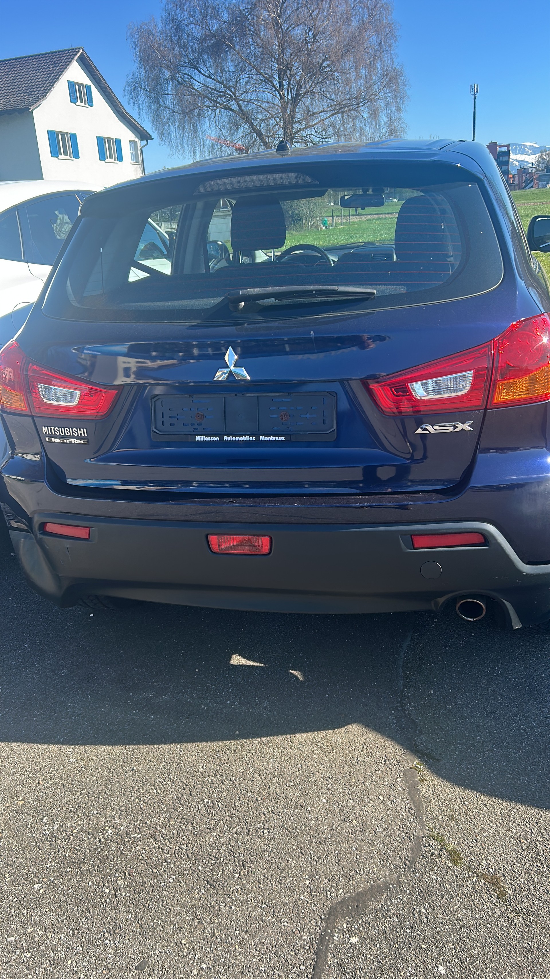 MITSUBISHI ASX 1.8 DID Invite 2WD-image-11