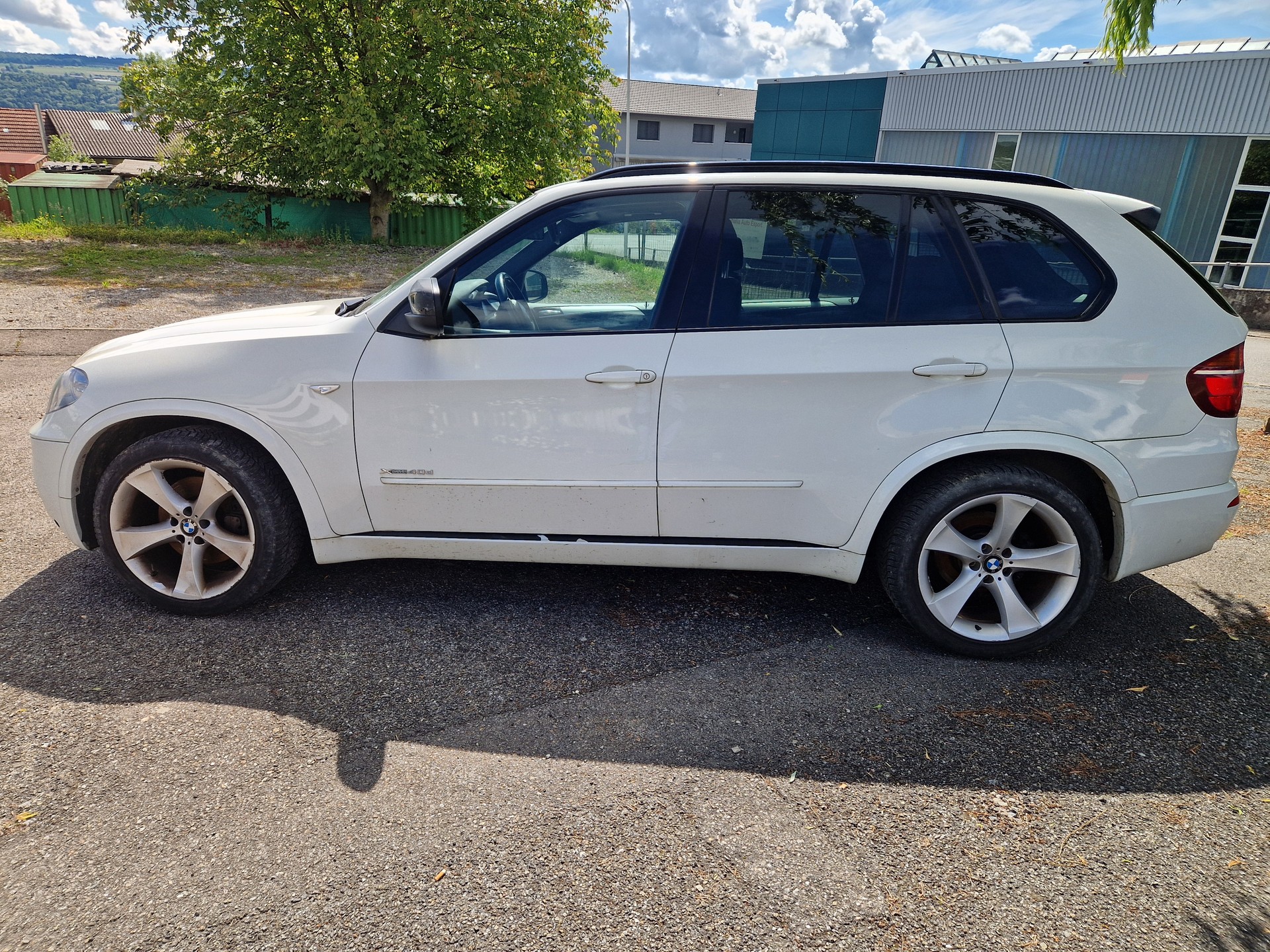 BMW X Drive40d-image-3