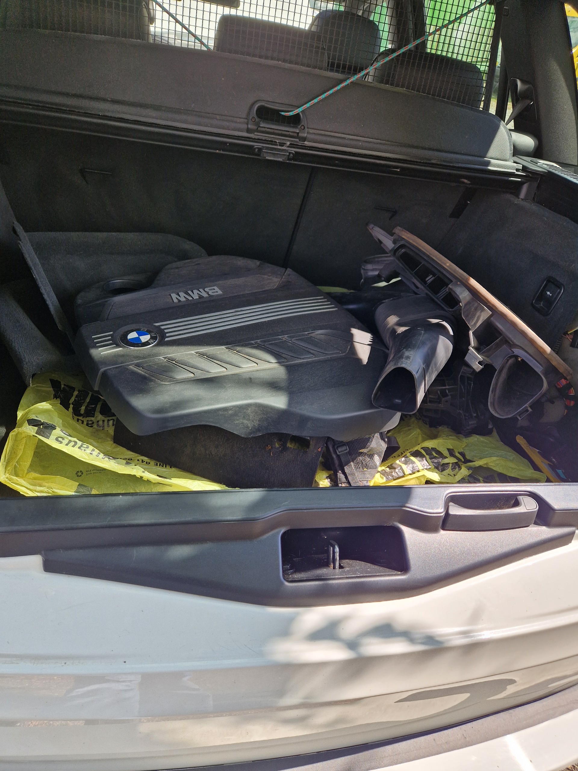 BMW X Drive40d-image-12