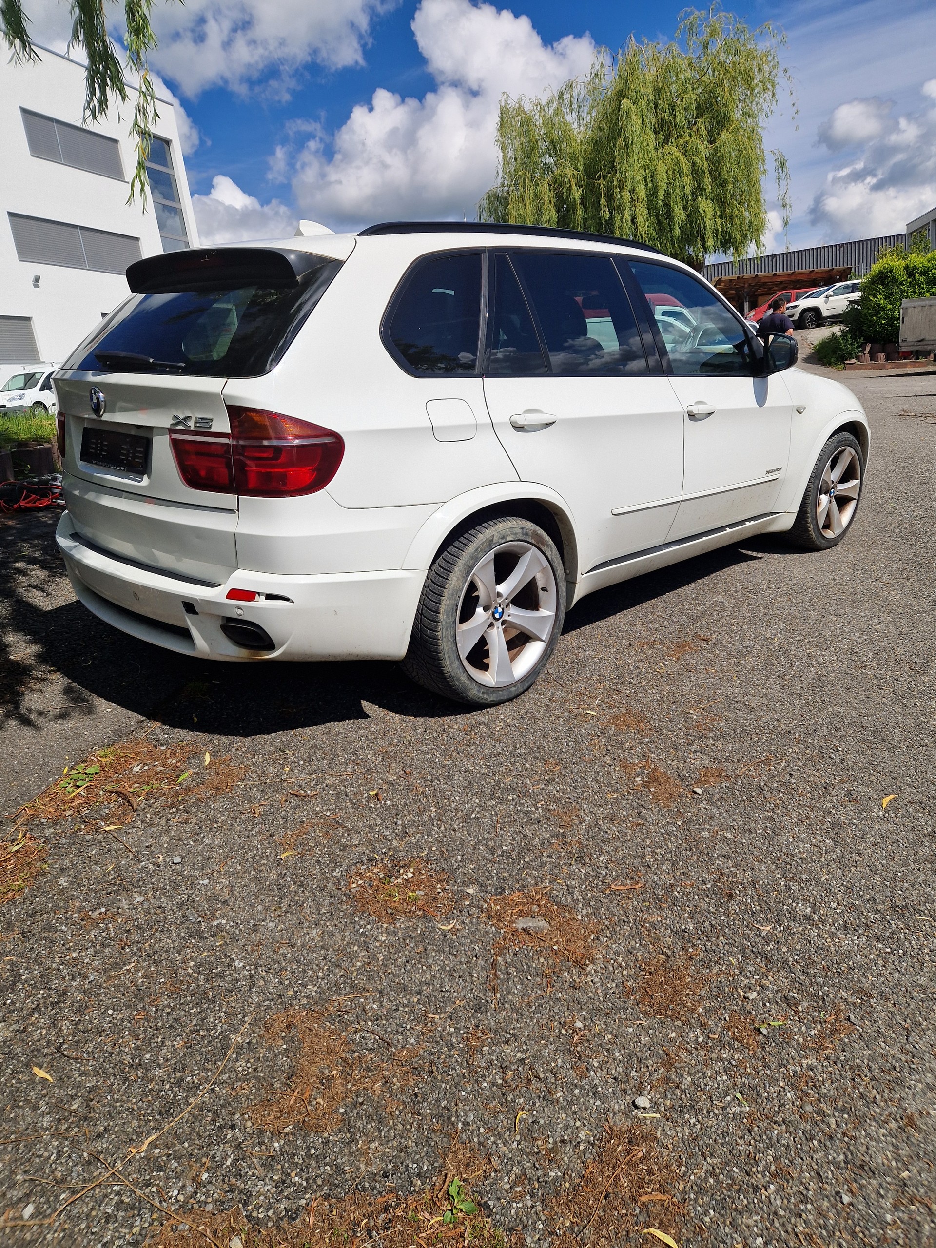BMW X Drive40d-image-5