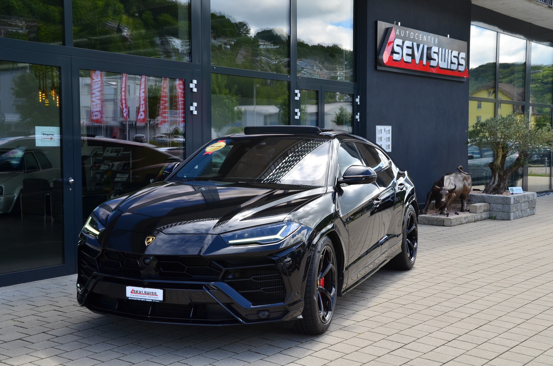 LAMBORGHINI Urus E-Gear-image-12