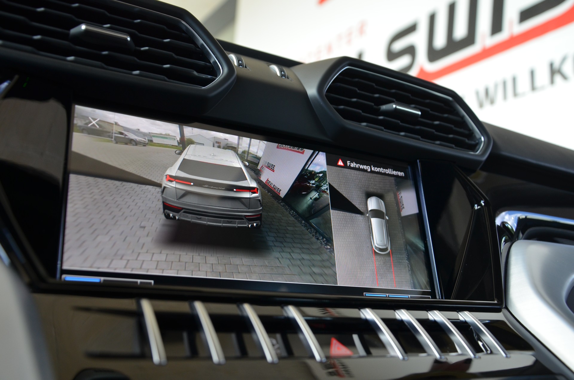 LAMBORGHINI Urus E-Gear-image-20