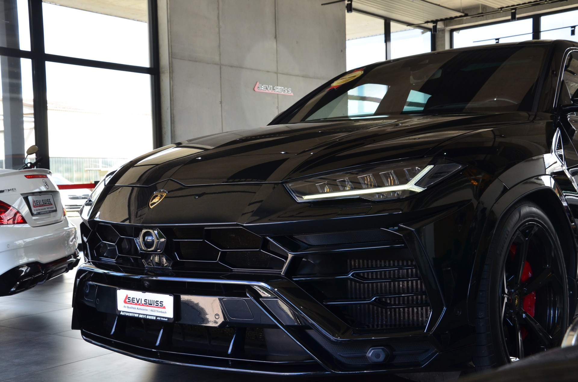 LAMBORGHINI Urus E-Gear-image-10