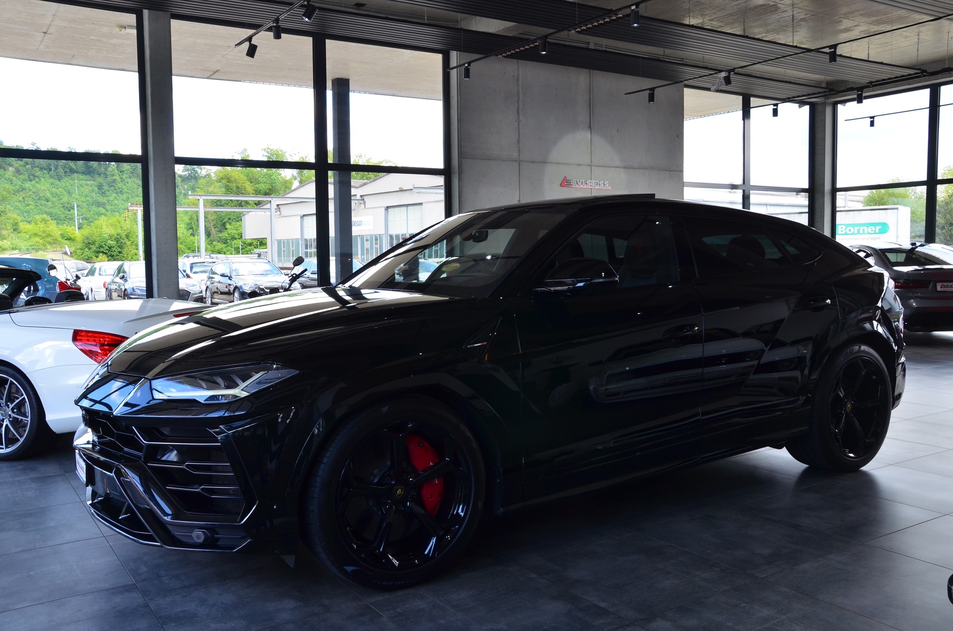 LAMBORGHINI Urus E-Gear-image-9