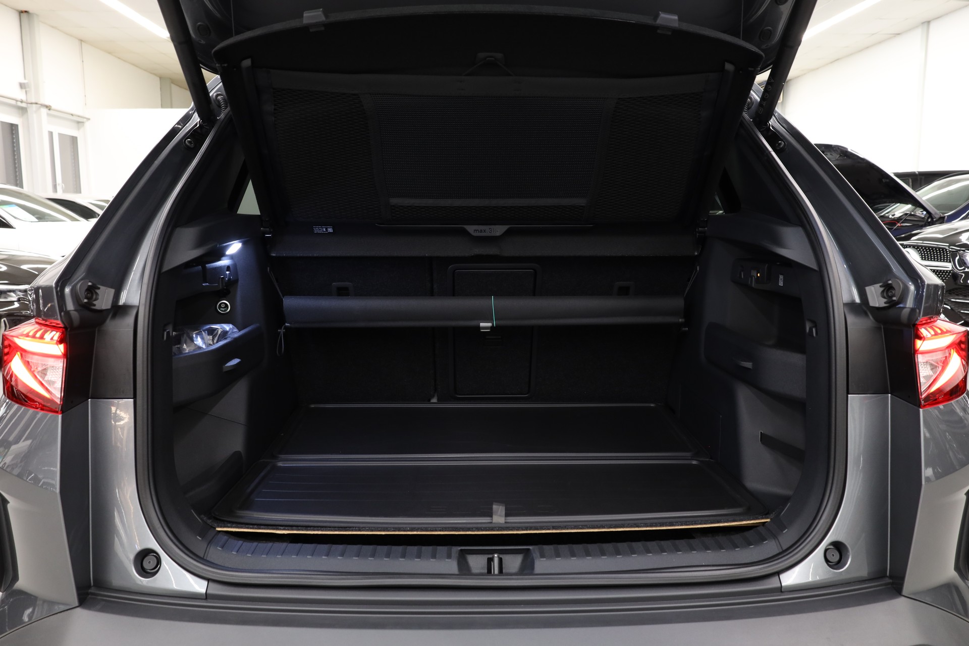 SKODA Elroq RS 4x4-image-12