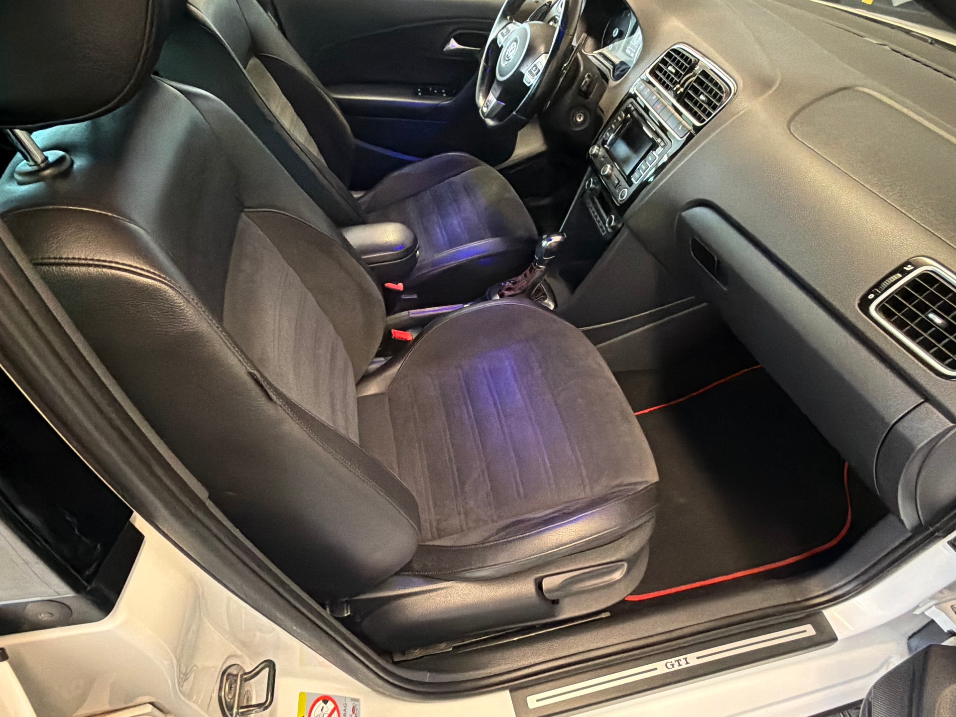 VW Polo 1.4 TSI GTI DSG-image-11