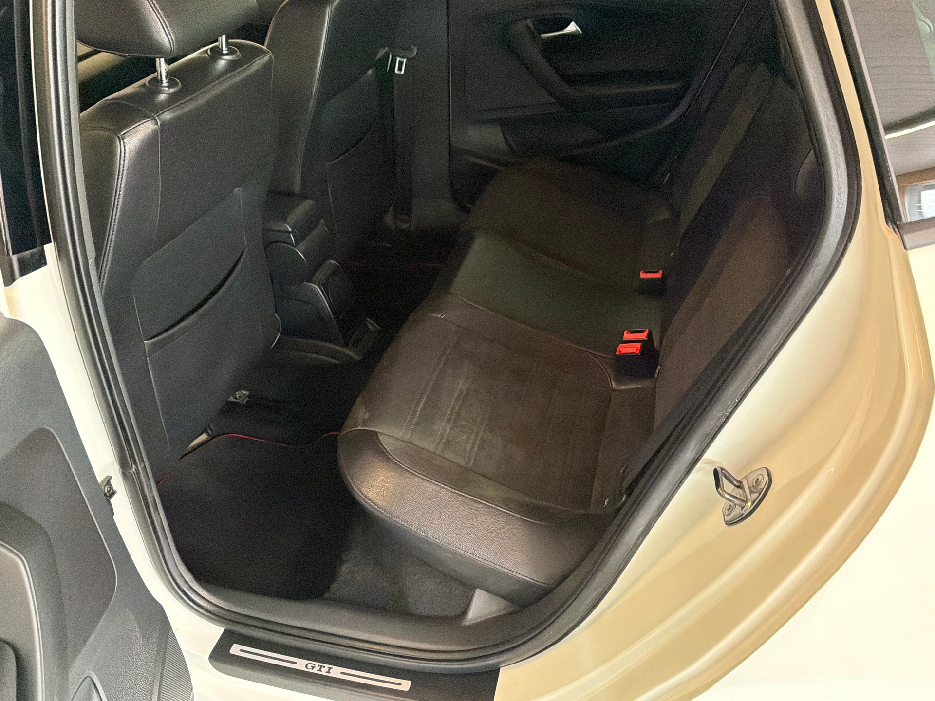 VW Polo 1.4 TSI GTI DSG-image-13