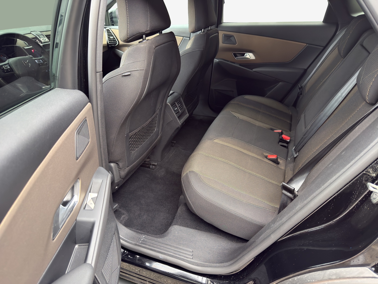 DS AUTOMOBILES DS 7 Crossback 1.6 PureTech Club EAT8-image-11