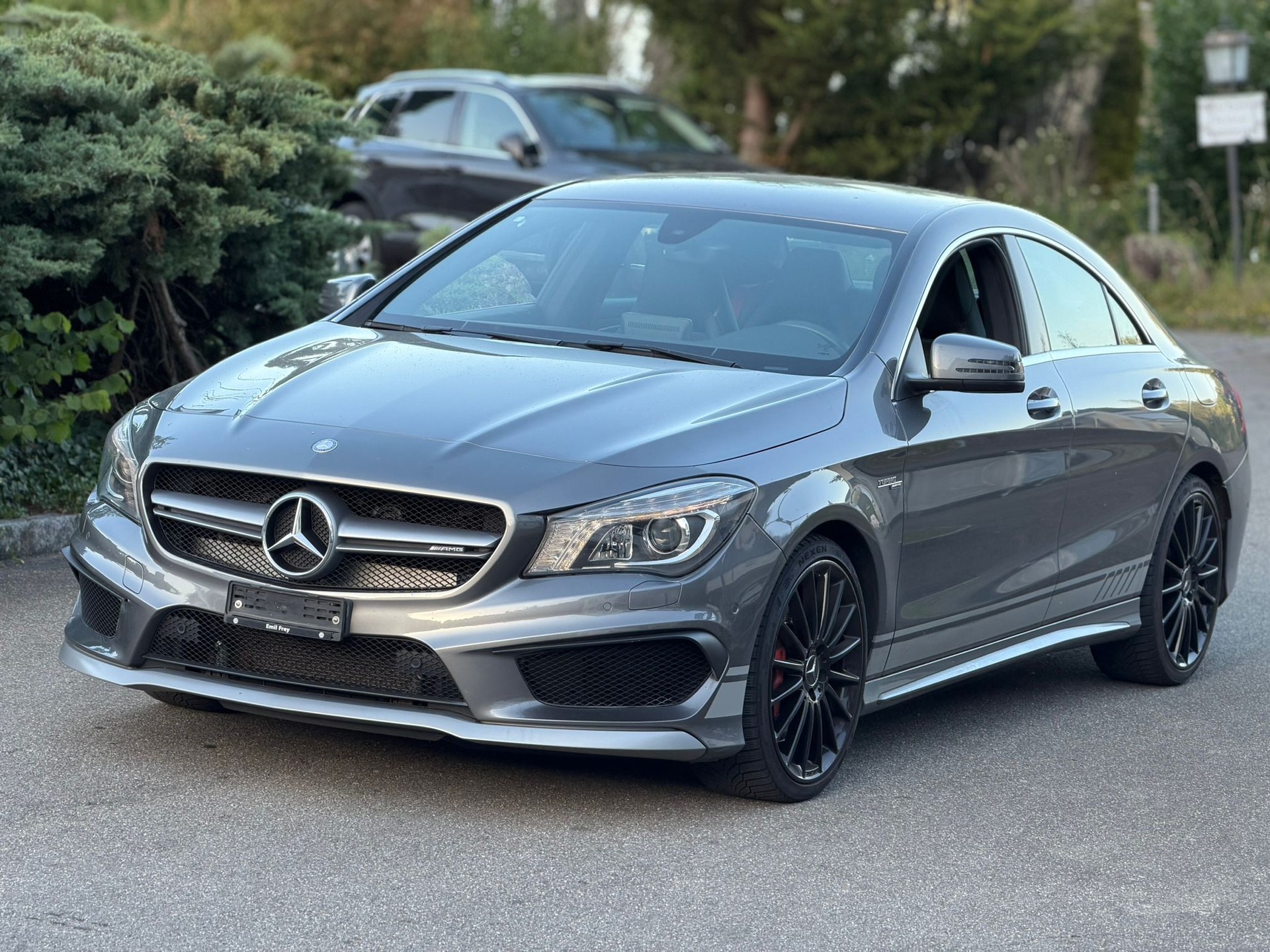 MERCEDES-BENZ CLA 45 AMG 4Matic Speedshift-image-2