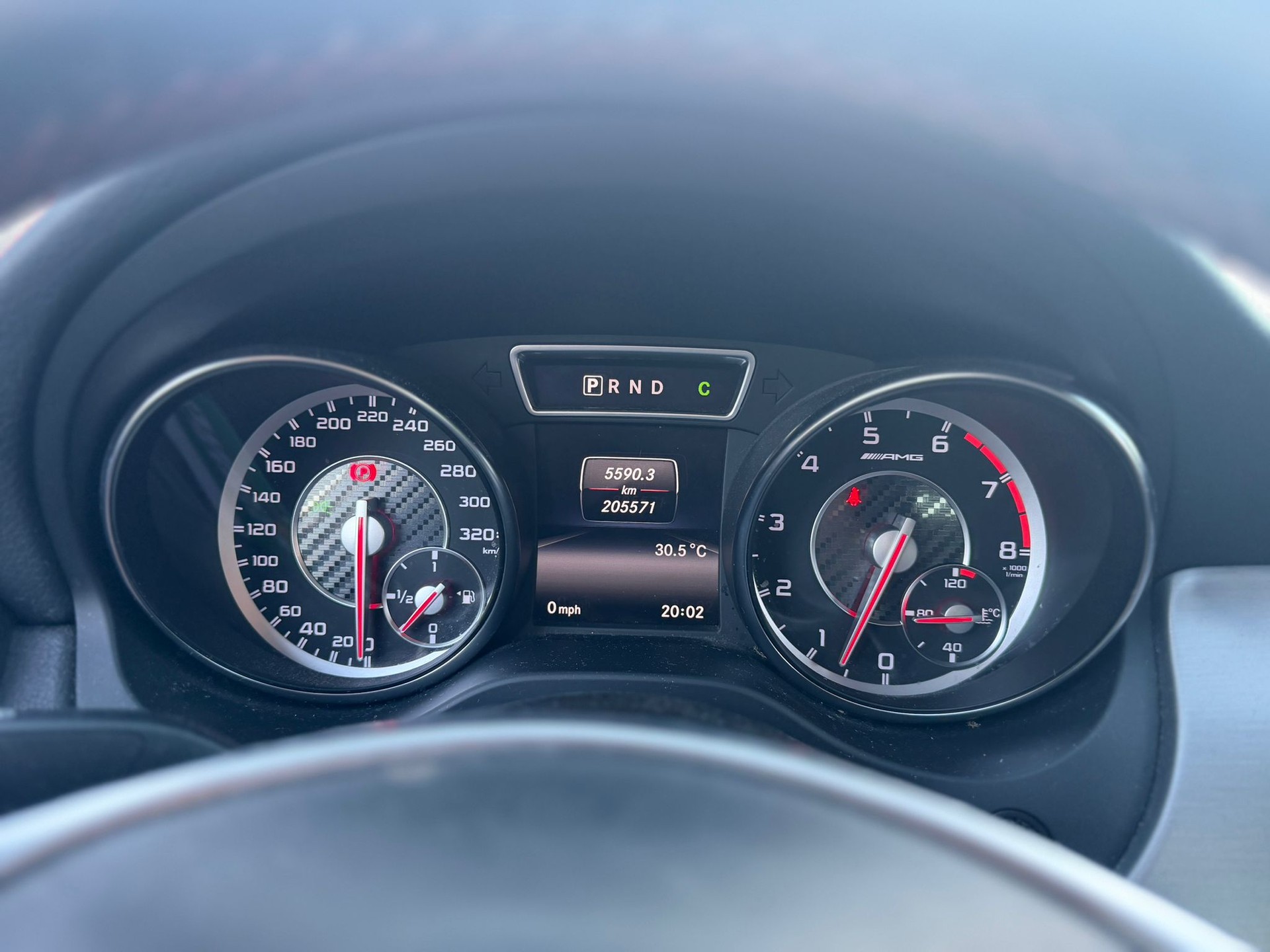 MERCEDES-BENZ CLA 45 AMG 4Matic Speedshift-image-6