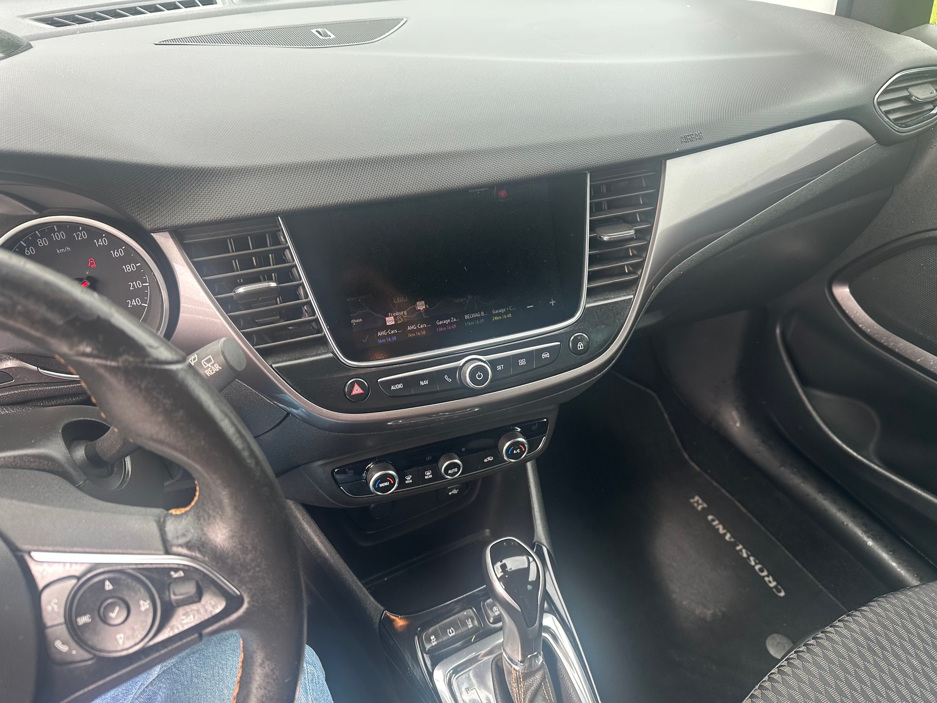 OPEL Crossland X 1.2i Ultimate Automatik-image-9