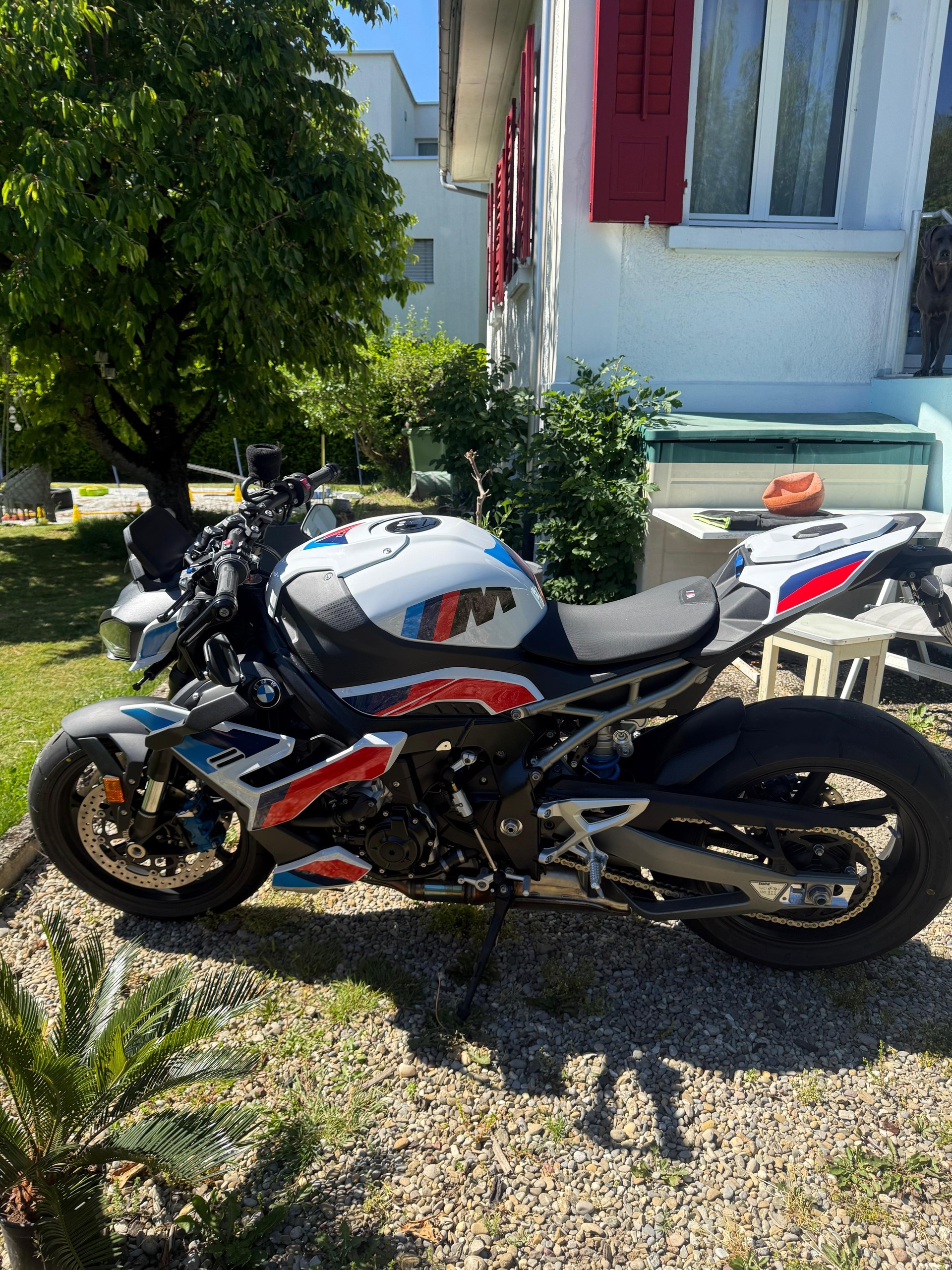 BMW M 1000 R