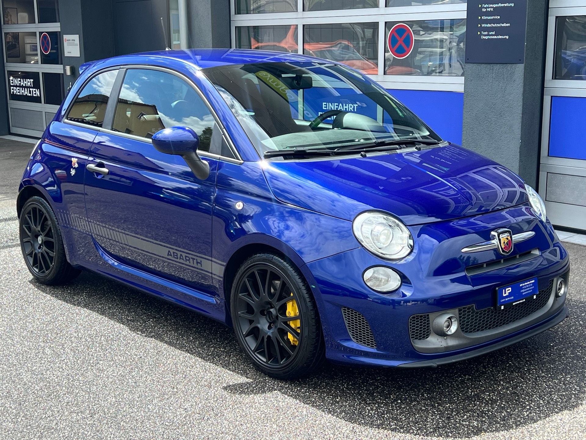 FIAT 595 Abarth 1.4 T-Jet 180 Competizione-image-2