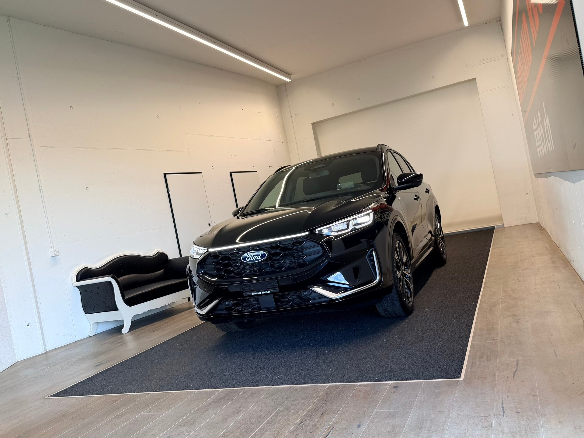 FORD Kuga 2.5 FHEV ST-LINE X 4WD-image-2
