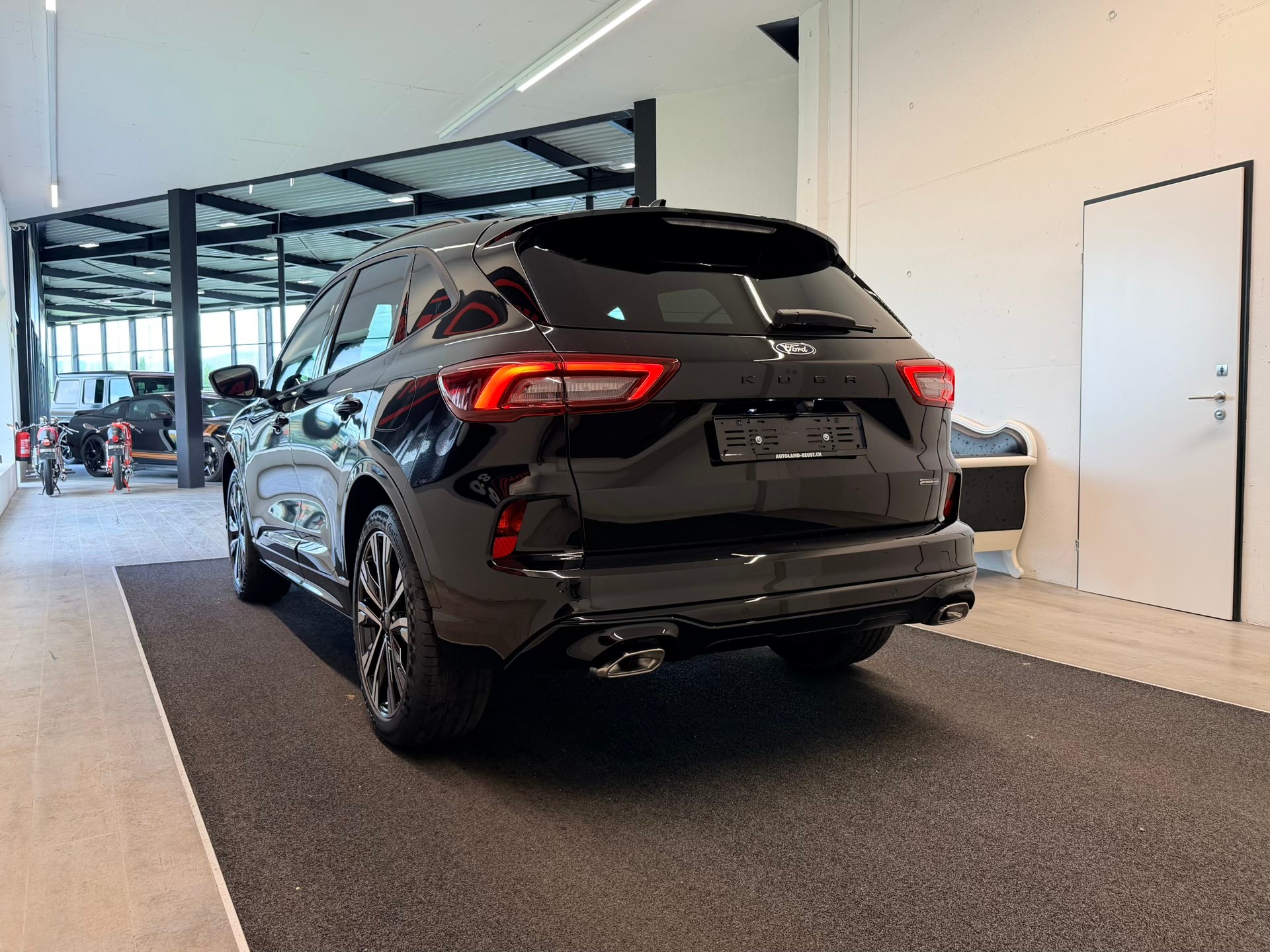 FORD Kuga 2.5 FHEV ST-LINE X 4WD-image-7