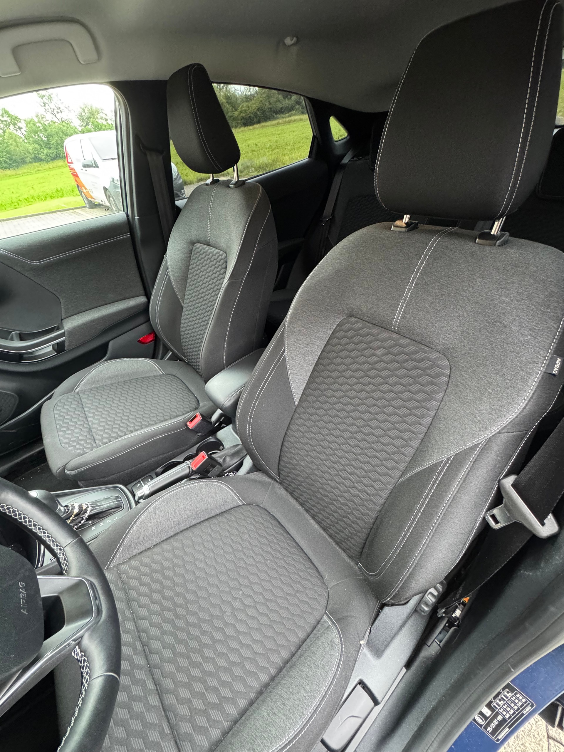 FORD 1.0 EcoB Hybrid 125 Titanium-image-3
