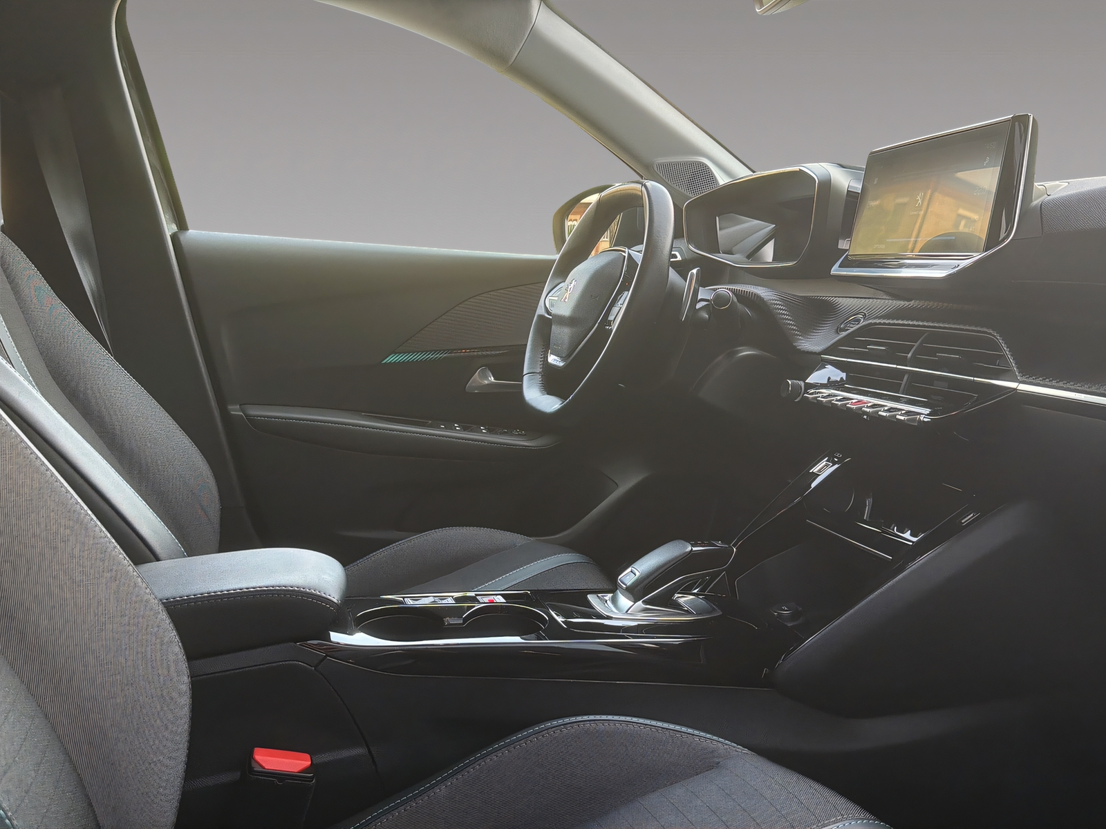 PEUGEOT 208 1.2 PureTech 100 Allure Pack-image-10