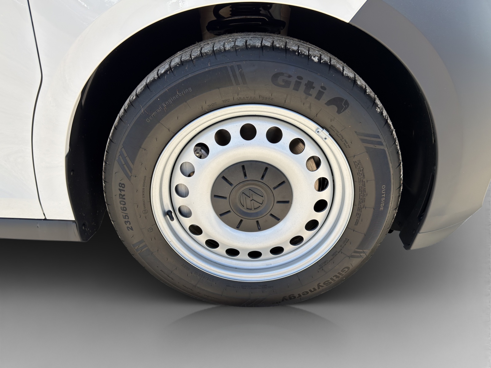 VW ID. Buzz Cargo Pure-image-15