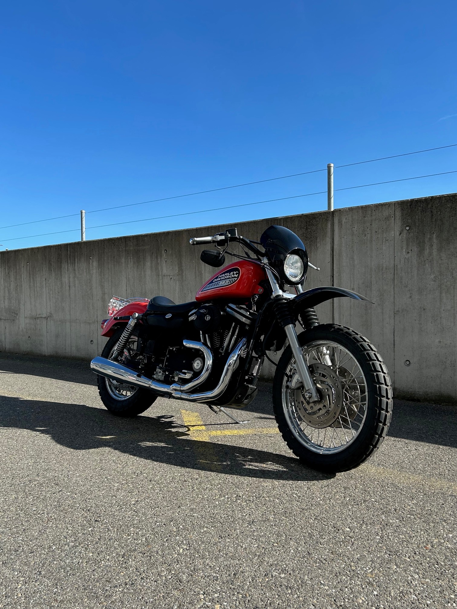 HARLEY-DAVIDSON XL 883 R-image-1