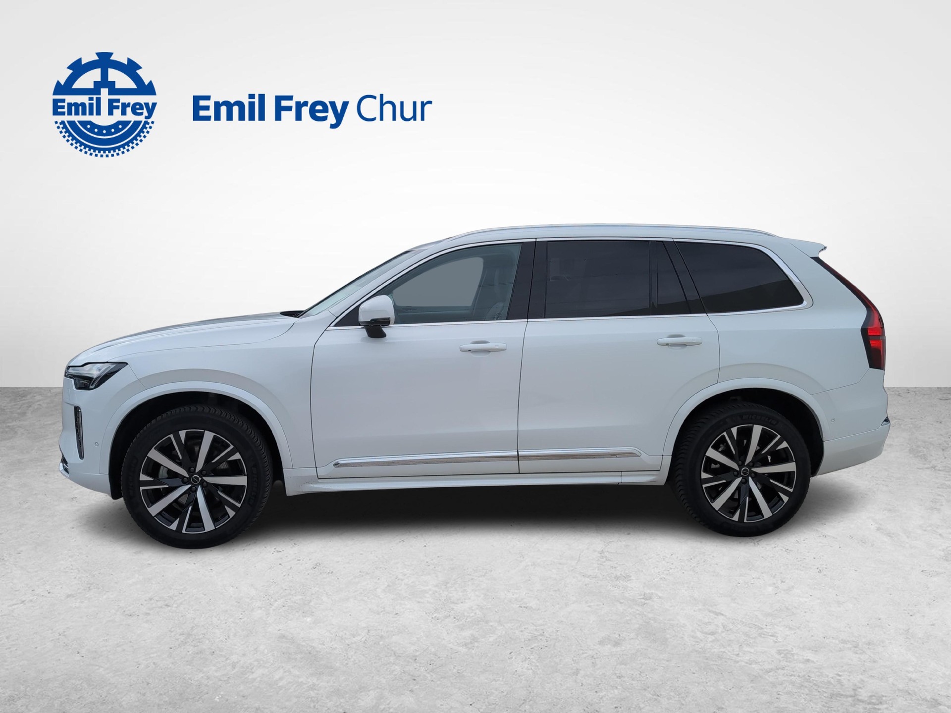 VOLVO XC90 2.0 B5 MH Plus Bright AWD-image-1