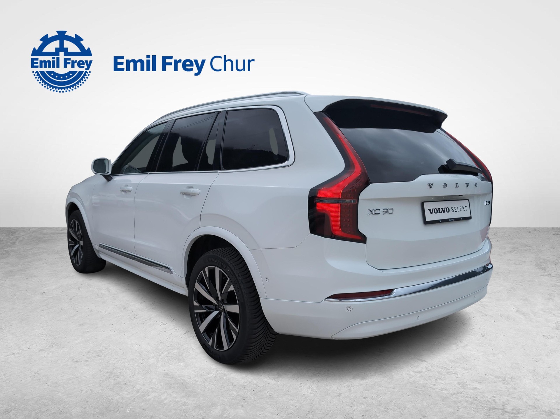 VOLVO XC90 2.0 B5 MH Plus Bright AWD-image-2