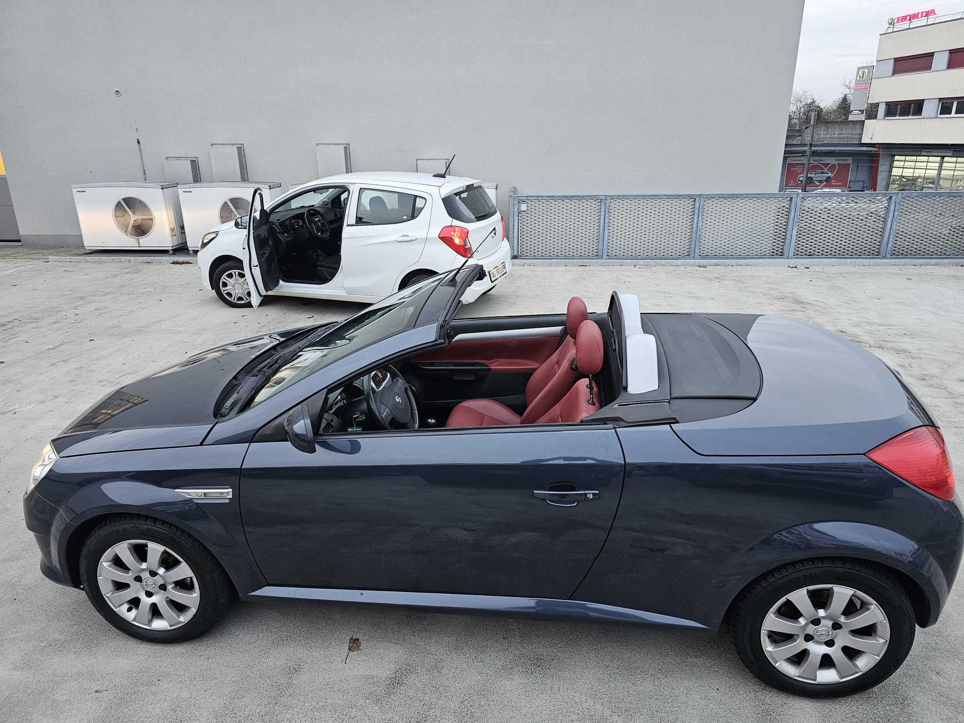 OPEL Tigra 1.8 Sport-image-6