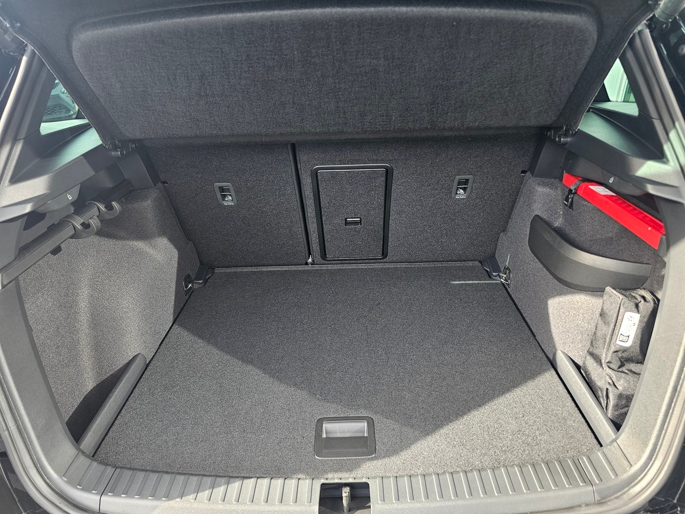 SKODA Karoq 2.0 TSI Dynamic Limited Edition 4x4 DSG-image-5