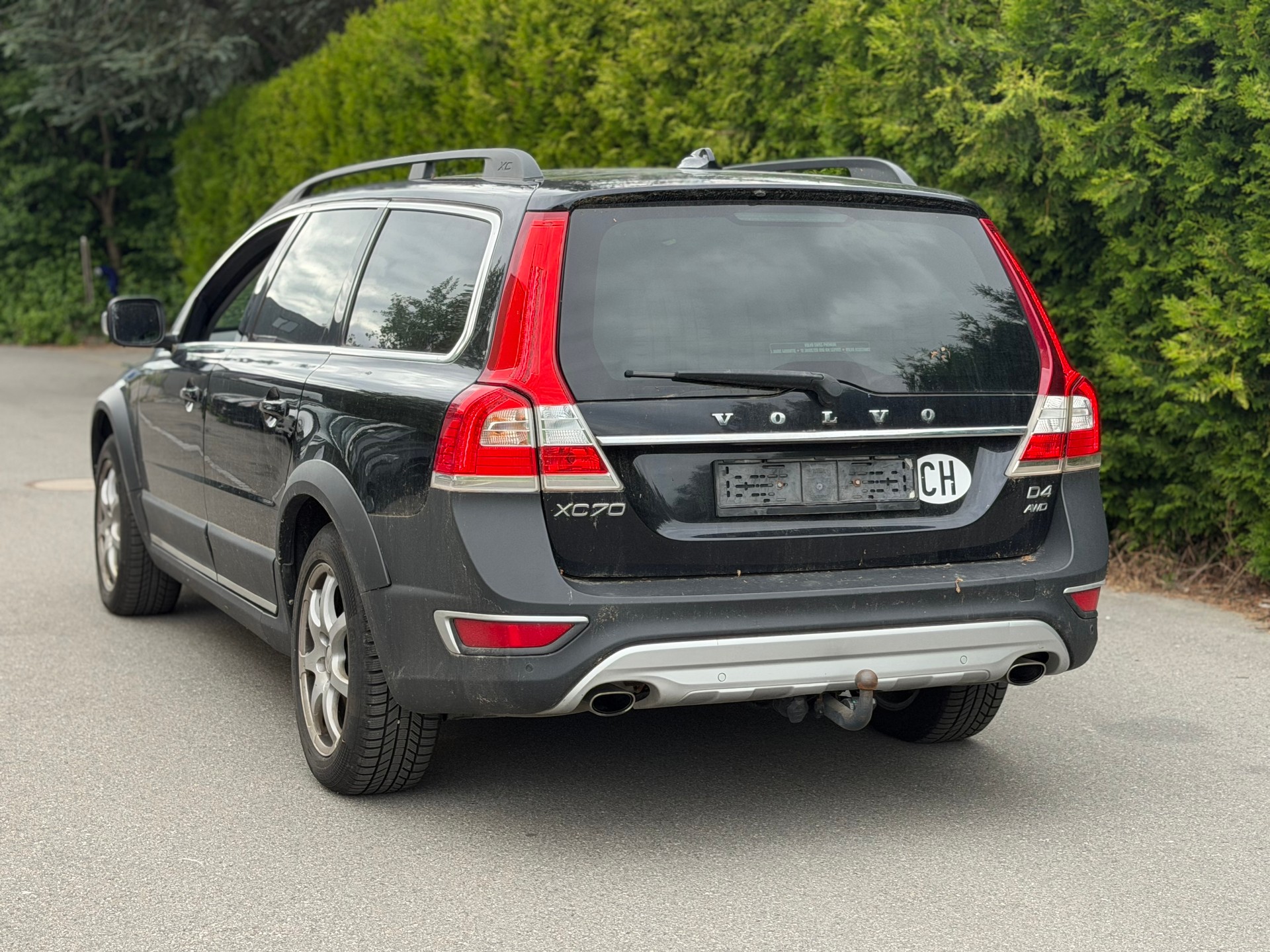 VOLVO XC70 D4 AWD Family Edition Geartronic-image-2