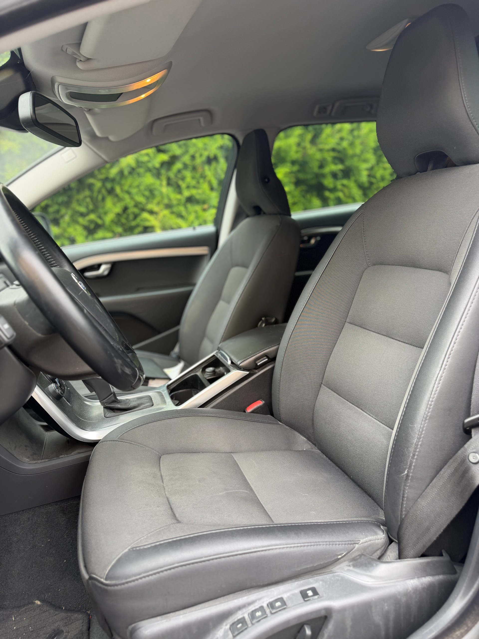 VOLVO XC70 D4 AWD Family Edition Geartronic-image-6