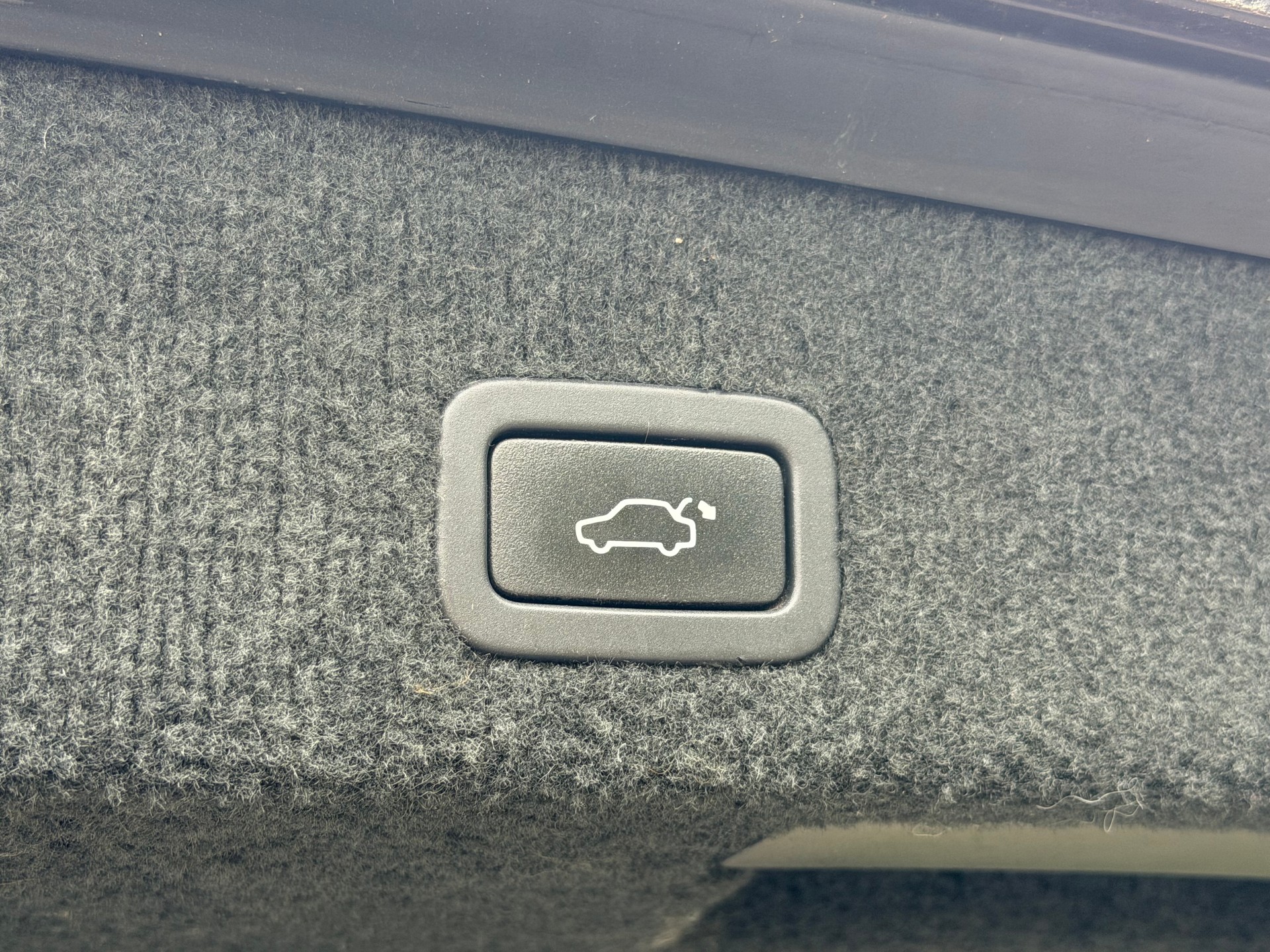 VOLVO XC70 D4 AWD Family Edition Geartronic-image-5