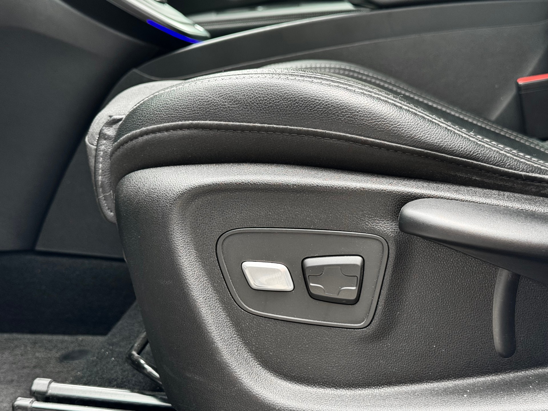 RENAULT Grand Scénic 1.3 16V Turbo Techno EDC-image-17