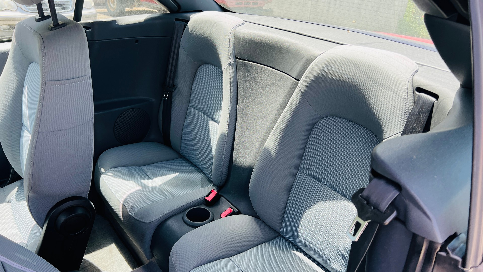 MITSUBISHI Colt Cabriolet 1.5 16V Swiss Edition-image-9