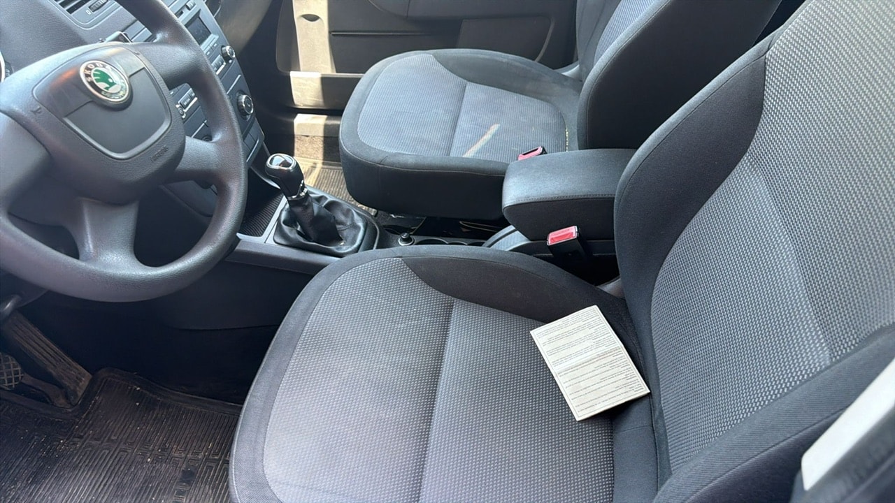 SKODA Yeti 2.0 TDI AllDrive 4x4-image-6