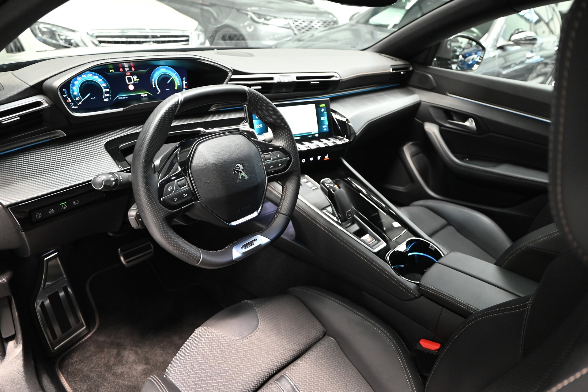 PEUGEOT 508 1.6 PHEV GT EAT8-image-18