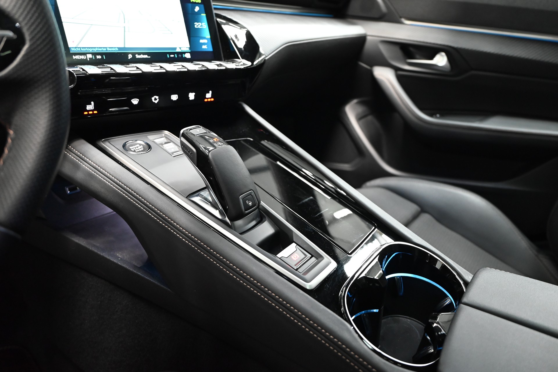 PEUGEOT 508 1.6 PHEV GT EAT8-image-16