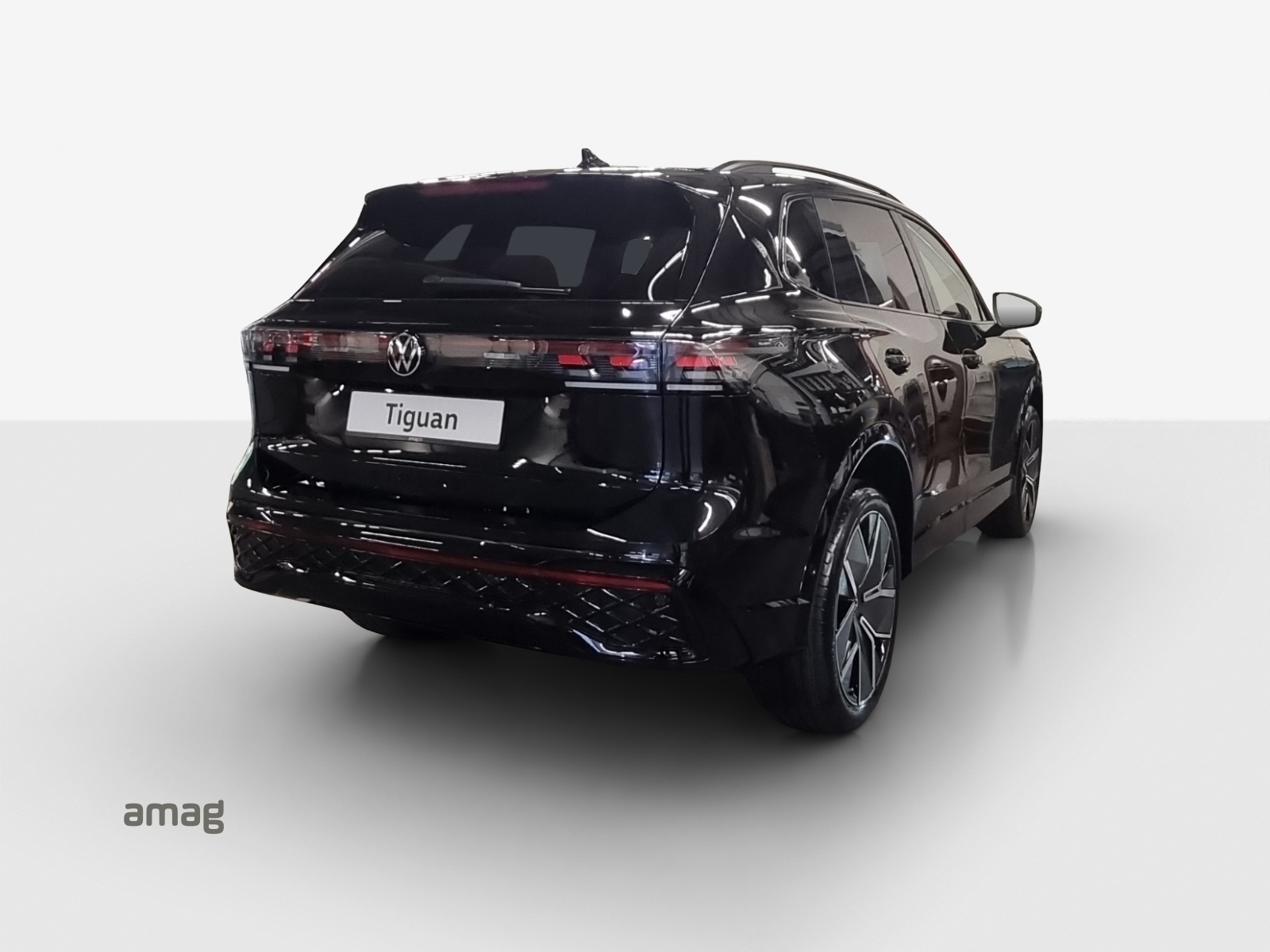 VW Tiguan 2.0 TDI SCR R-Line 4Motion DSG-image-4