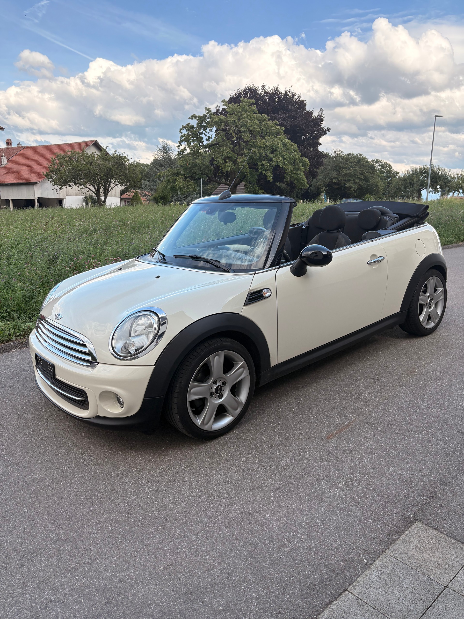 MINI 1.5i Cooper-image-2