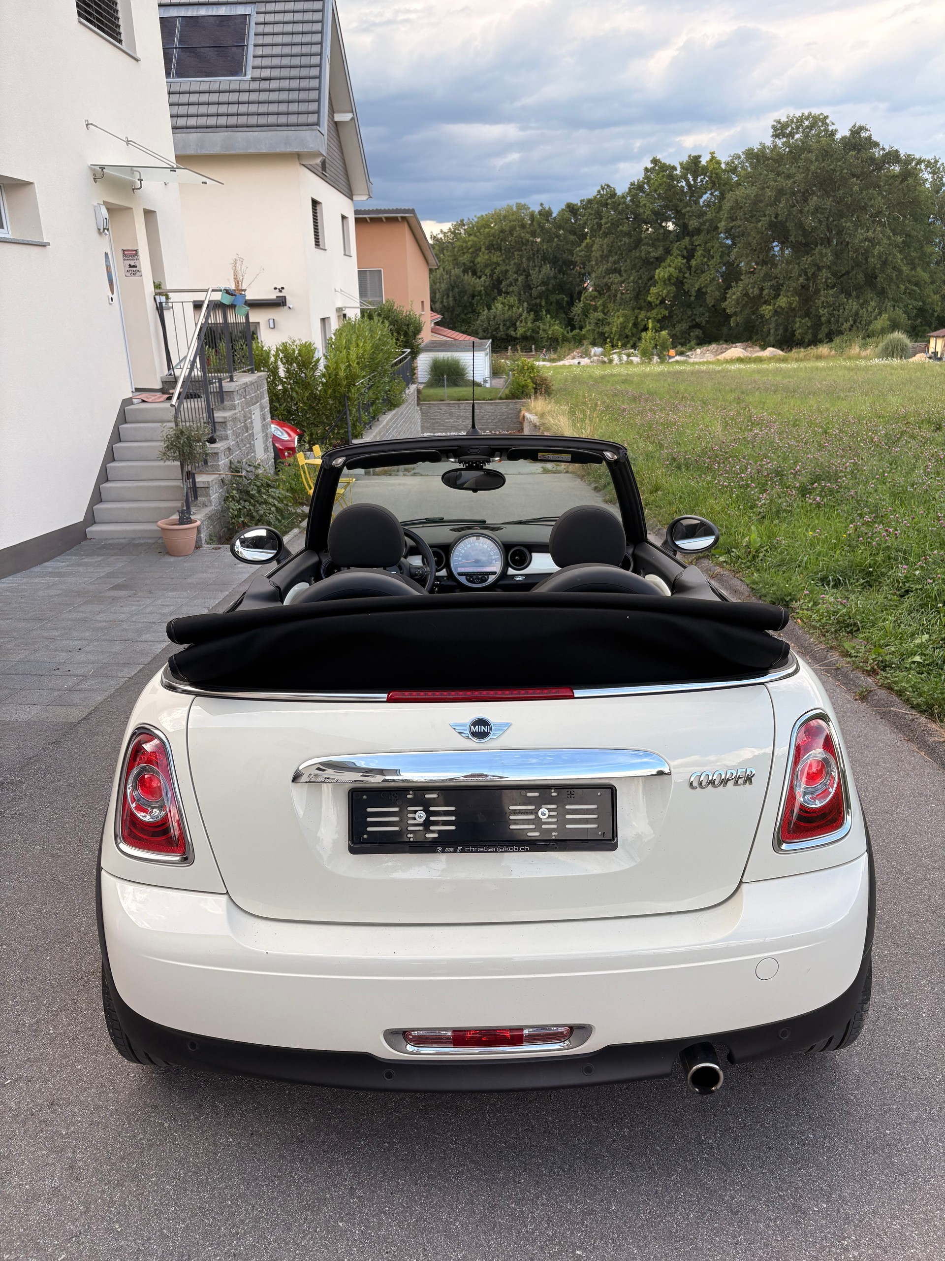 MINI 1.5i Cooper-image-1