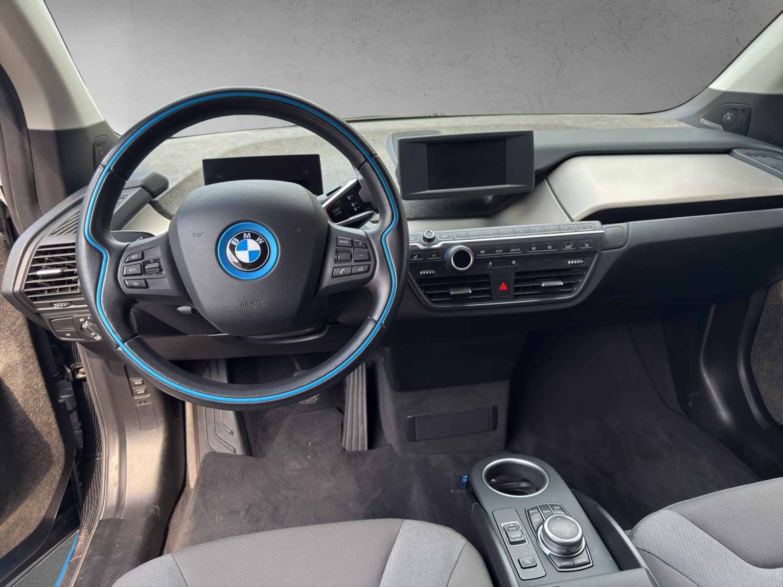 BMW i3s (120Ah)-image-13