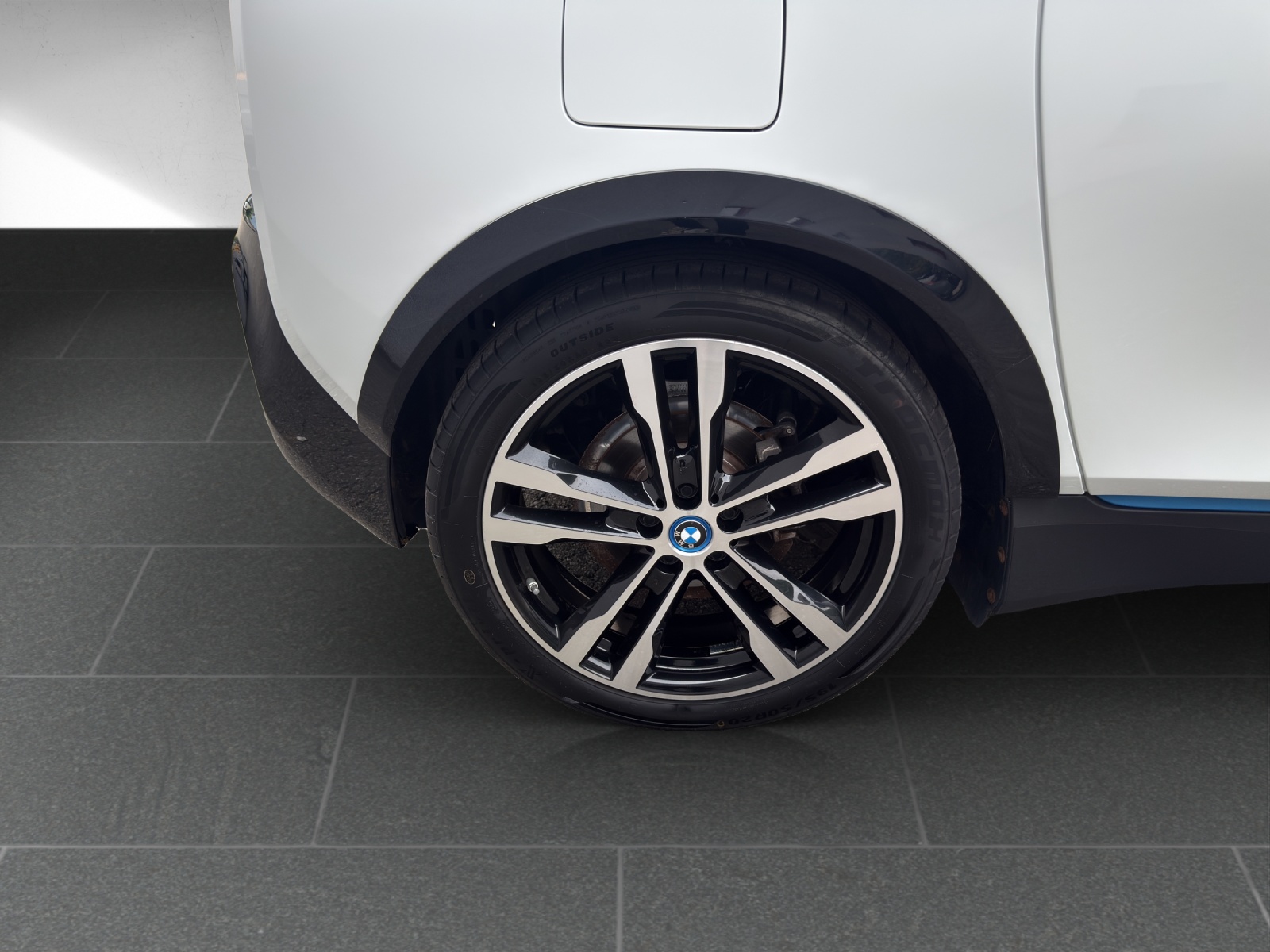BMW i3s (120Ah)-image-10